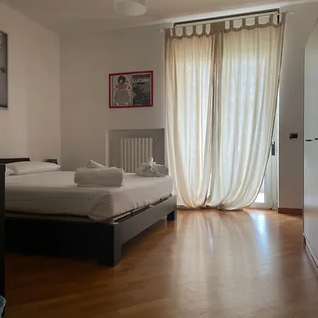 Casa Leone * باري
